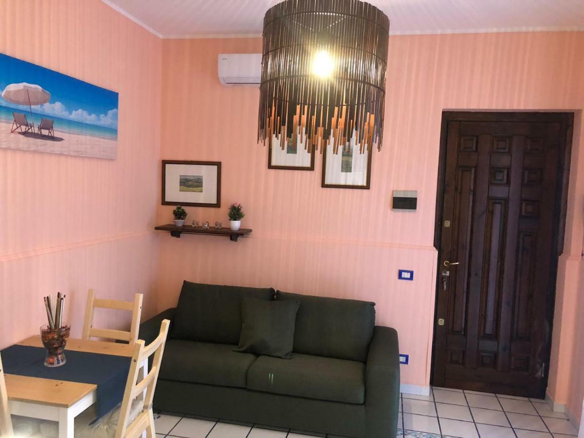 Chloe'S Apartment Acireale Exterior foto