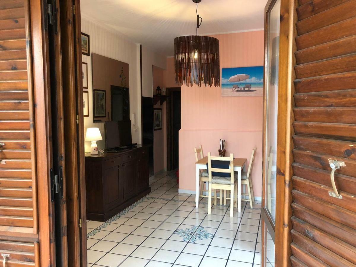 Chloe'S Apartment Acireale Exterior foto